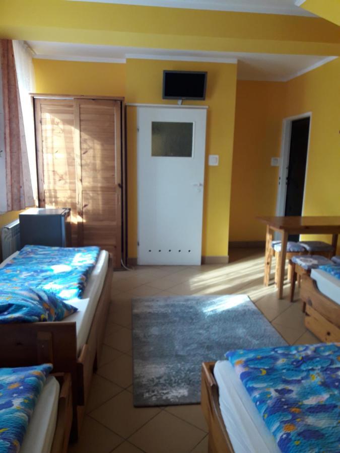 U Wikinga Hotel Zastan Exterior foto